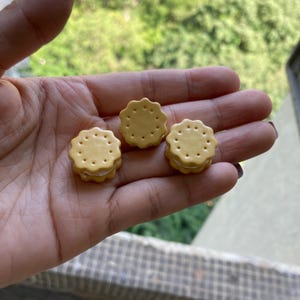 sandwich biscuit Dessert Resin Flat back Cabochon Miniature food Art Supply Decoration Charm 25*13mm