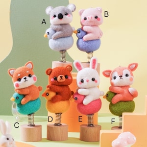 Cute Animal Wool Felt Needle Felting Kit DIY Handmade Toy Doll Pet Poked Felt Kit For Car Decoration Felting Craftwork