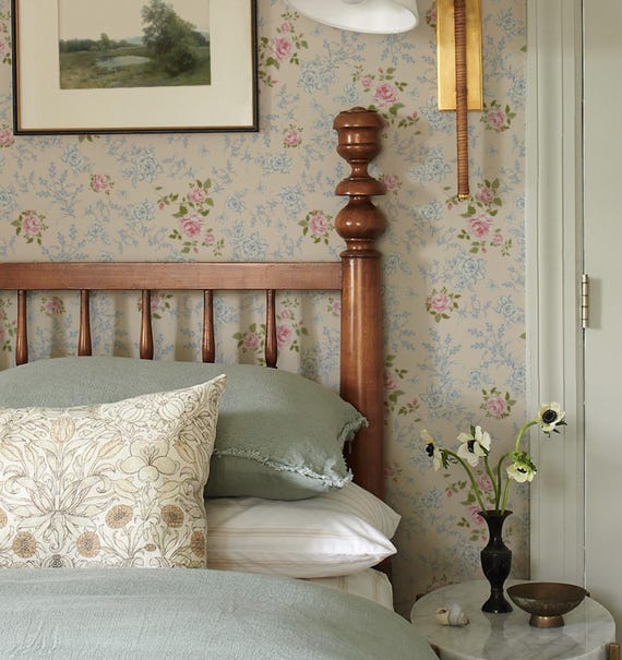 Vintage french country charm Grandmillennial toile. Removable Peel-and-Stick floral pink rose Wallpaper.Coquette, Granny Chic nursery decor