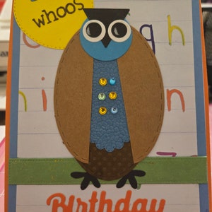 Cartão de aniversário de coruja