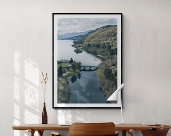 KENMORE on Loch Tay - Sans cadre, encadré ou impression sur toile - SCOTLAND Photo Wall Art - Ben Lawers - Photographie originale Home Decor