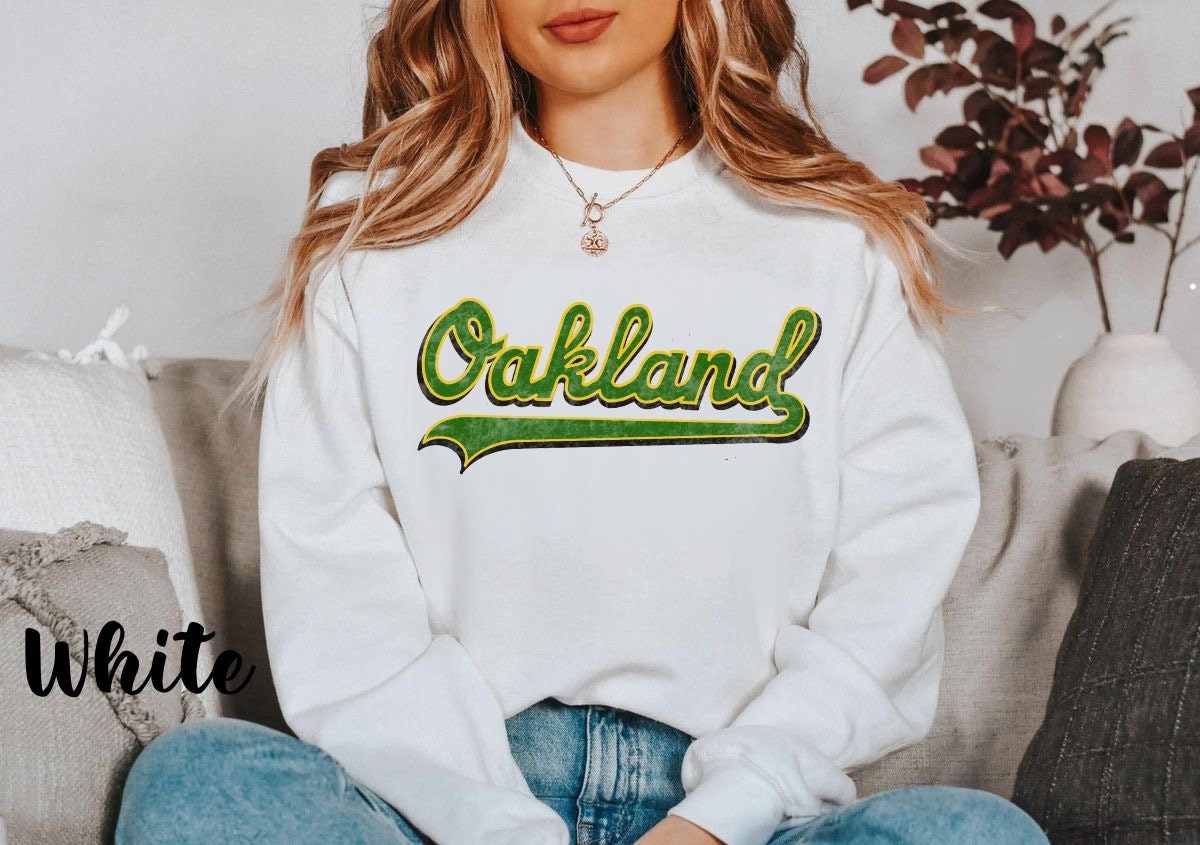 Oakland Athletics MLB Graphic Sweatshirt - Large – The Vintage Store