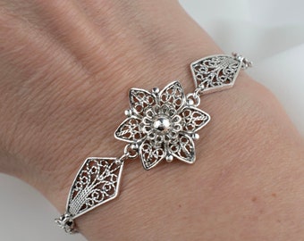 Sterling Silver Lily Flower Woman Link Bracelet, Filigree Art Adjustable Charm Bracelet, Handmade Silver Bracelet, Anniversary Git Her