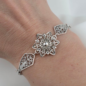 Sterling Silver Lily Flower Woman Link Bracelet, Filigree Art Adjustable Charm Bracelet, Handmade Silver Bracelet, Anniversary Git Her