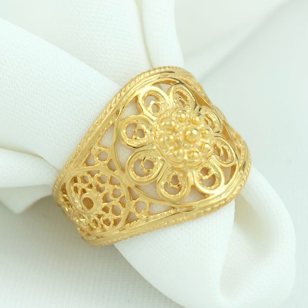 Gold Plated 925 Sterling Silver Woman Cocktail Ring, Daisy Flower Anniversary Ring, Filigree Art Woman Statement Ring, Thanksgiving Gift Her