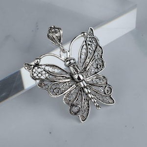 925 Sterling Silver Filigree Art Women Butterfly Pendant Necklace, Solid Silver Handcrafted Butterfly Pendant Gift with 20&quot; Cable Chain