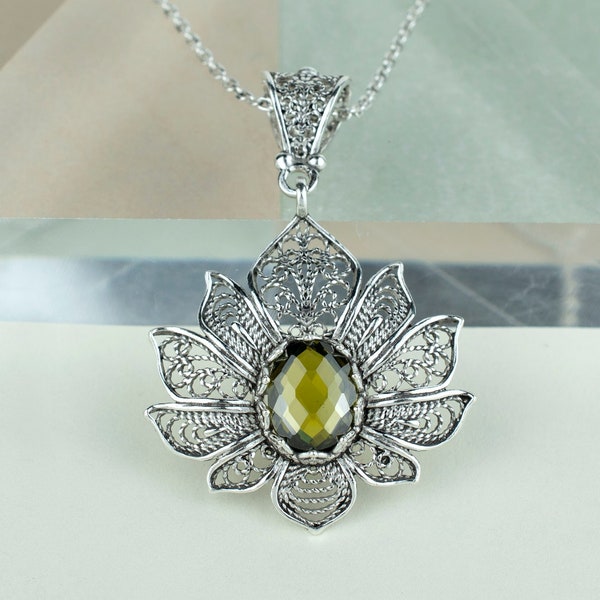 Olive Quartz Gemstone 925 Sterling Silver Filigree Art Women Lotus Medallion Pendant Necklace, Handmade Soild Silver Women Charm Necklace