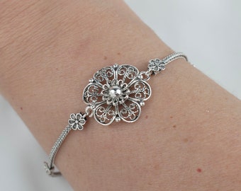 Blossom Daisy Flower Sterling Silver Woman Link Bracelet