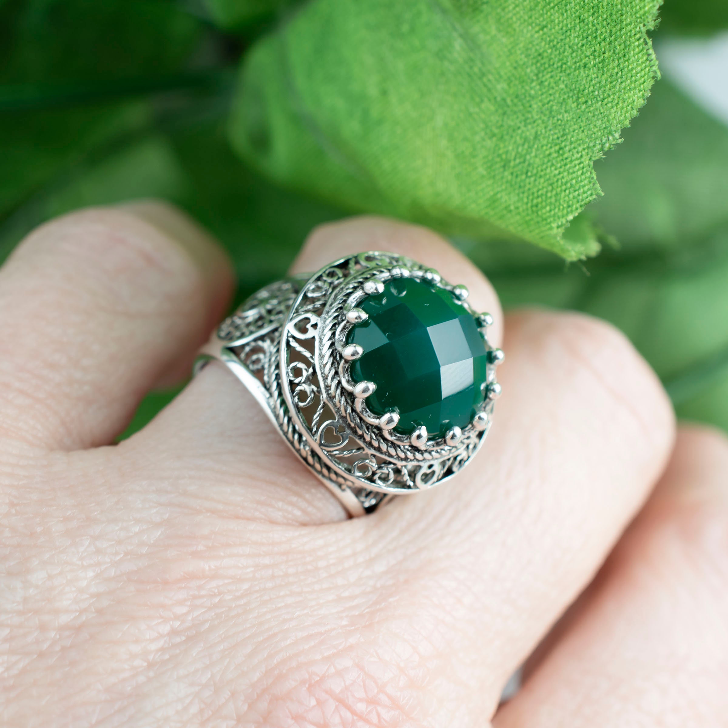 925 Sterling Silver Filigree Women Dome Ring With Green