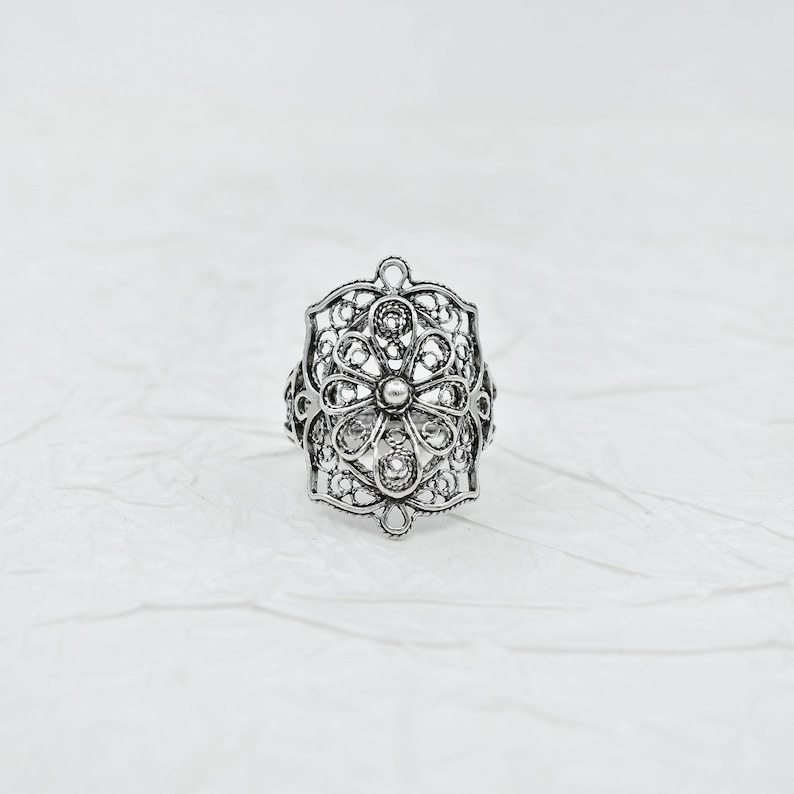 Sterling Silver Women Flower Bold Ring, Artisan Made Handcrafted Lace Embroidery Filigree Art Bold Ring image 4