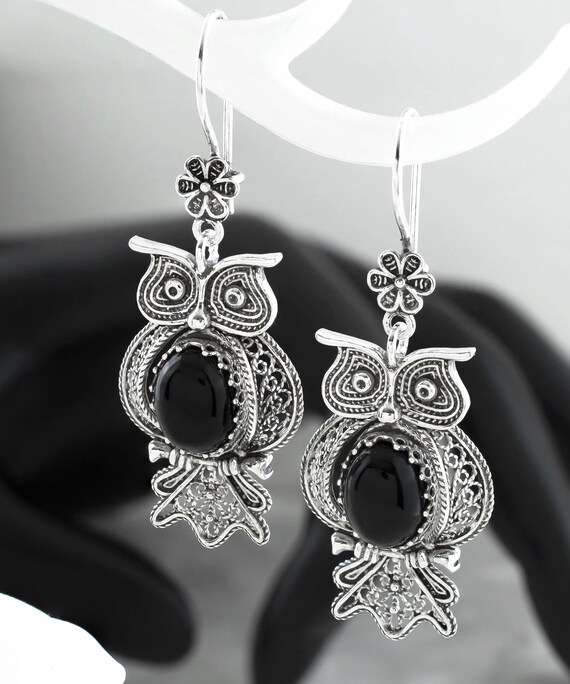 Orecchini A Goccia Farfalla In Argento 925 E Onice Nero - Design In Filigrana, Eleganti E Ipoallergenici. Gioiello Regalo Per Donne In Confezione Regalo Di Lusso.