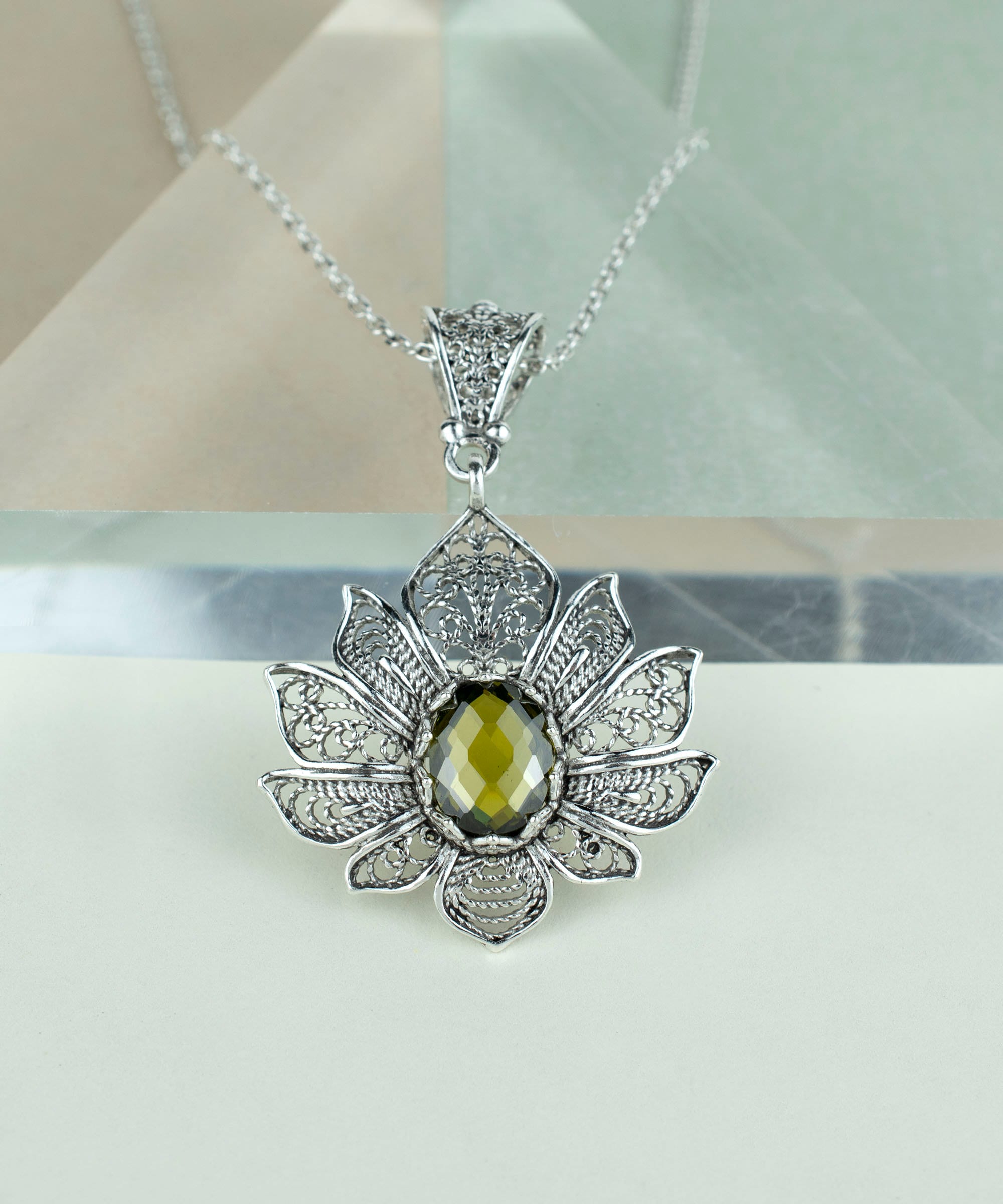 DAYLINLOVE Türkisfarbene Medaillon Kette mit Bildern 925er Sterling