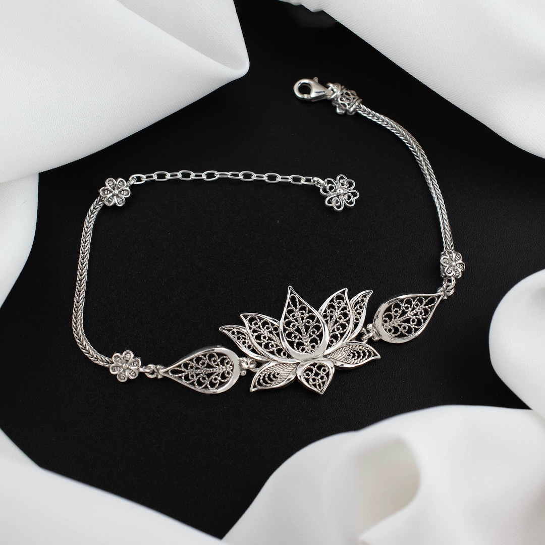 希少 GUSTAVO Flower Bracelet  【Lantiki】 Amazon.com: Cuoka Sunflower Bracelet 925 Sterling Silver You