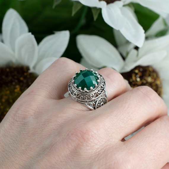 925 Sterling Silver Filigree Women Dome Ring With Green
