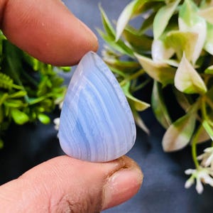 Blue Lace Agate Cabochon: Spiritual Healing Crystal (31x22x6 MM)