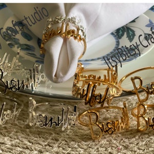 Bismillah Serviettenringe, Ramadan Tischdekor, Einweihungsgeschenk, Islamische Geschenke, Muslimische Tischdekoration, Set mit 6 Ringen, Metall Serviettenringe