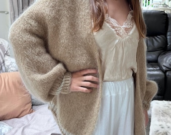 Vrouwelijk vest, mohairvest, Kris Ana