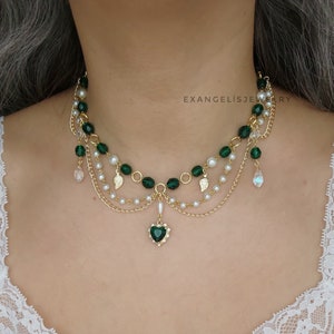 Emerald Green Beaded Fairycore Necklace with Gold Plated Rhinestone Heart Pendant, Grunge Fairycore Necklace, Handmade Jewelry, Cottagecore