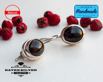 Boucles d'oreilles faites main en argent sterling et grenat rouge : bijoux de pierre de naissance de janvier