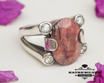 Handgemachter Oval Rubin Ring: Facettierter Sterling Silber Edelstein