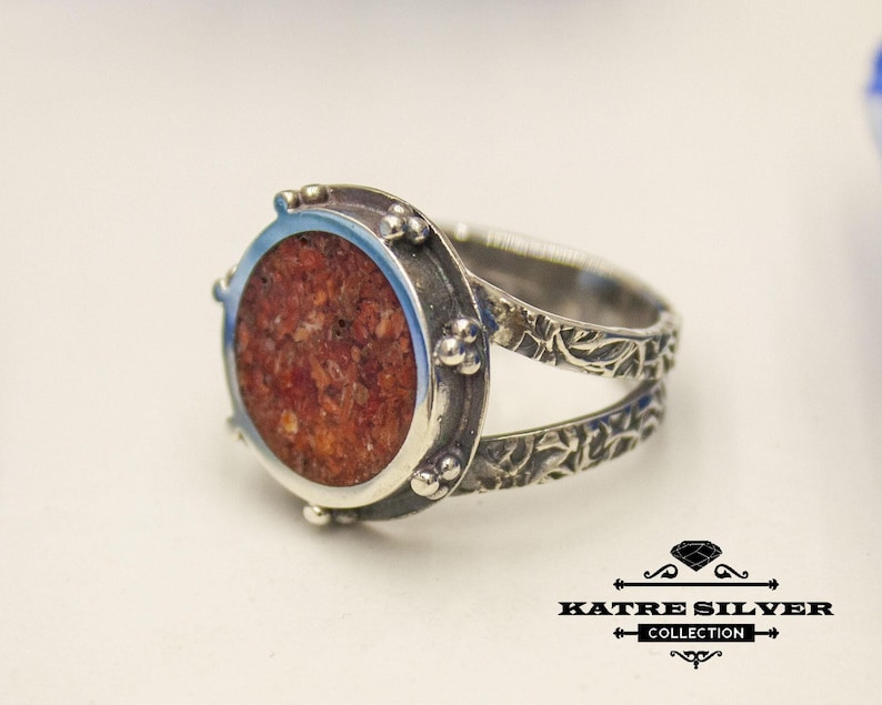 Handgemaakte ring met koraalsteeninleg: 925 sterling zilveren boho-sieraden afbeelding 4