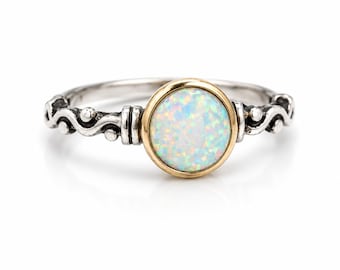Minimalistischer Ring mit weißem Opal, handgefertigter Ring aus 925er Sterlingsilber, Regenbogen-Opalring, Geburtsstein-Geschenk für Oktober für Sie
