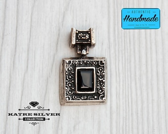 Colgante vintage de plata de ley con ónix negro - Hecho a mano