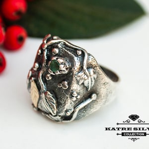 Handmade Sterling Silver Emerald Ring: Gold Leaf Design image 3