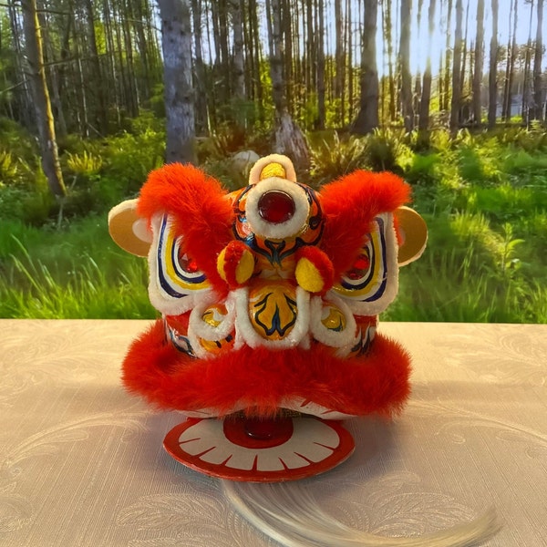 Mini tête de danse du lion rouge-blanc 12 cm, faite main