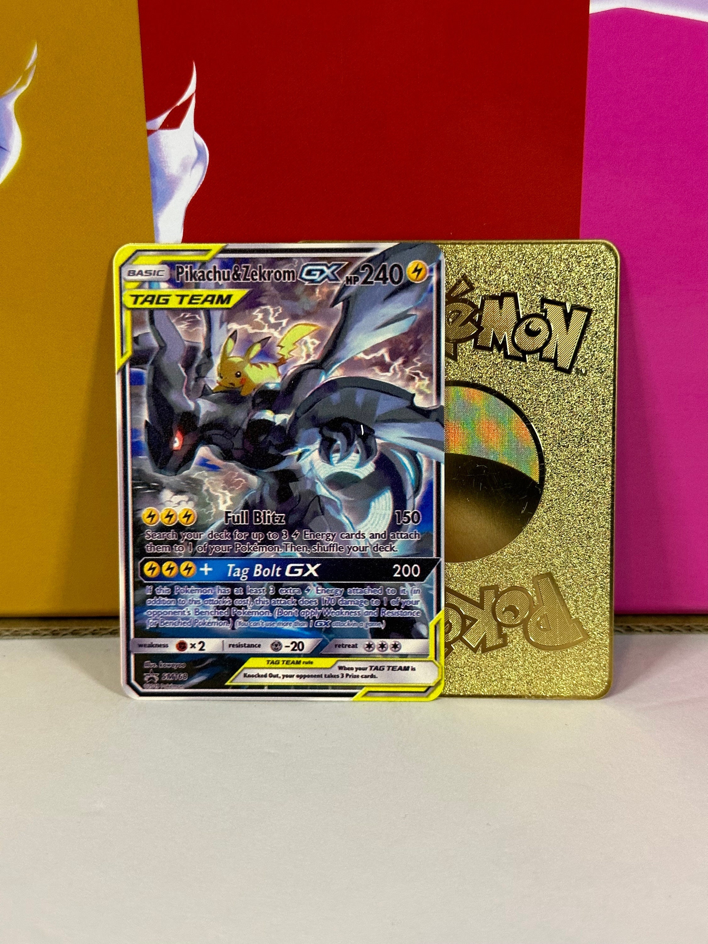 Cartão Pokemon Reshiram e Zekrom GX em segunda mão durante 70 EUR