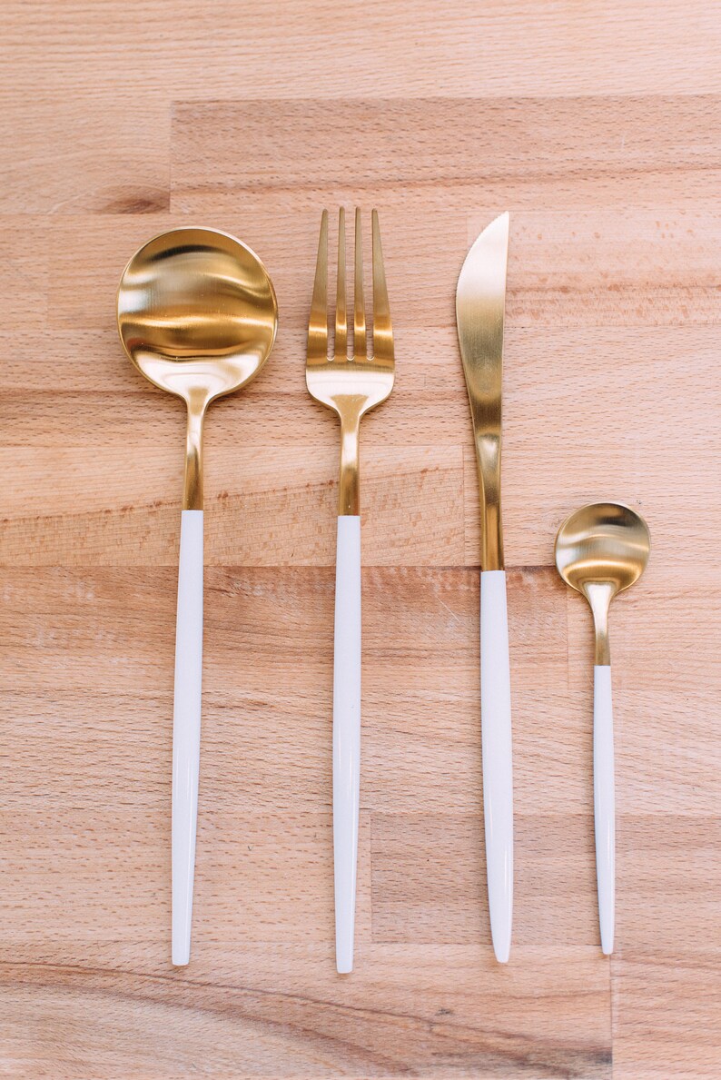 Modern Flatware Set image 3