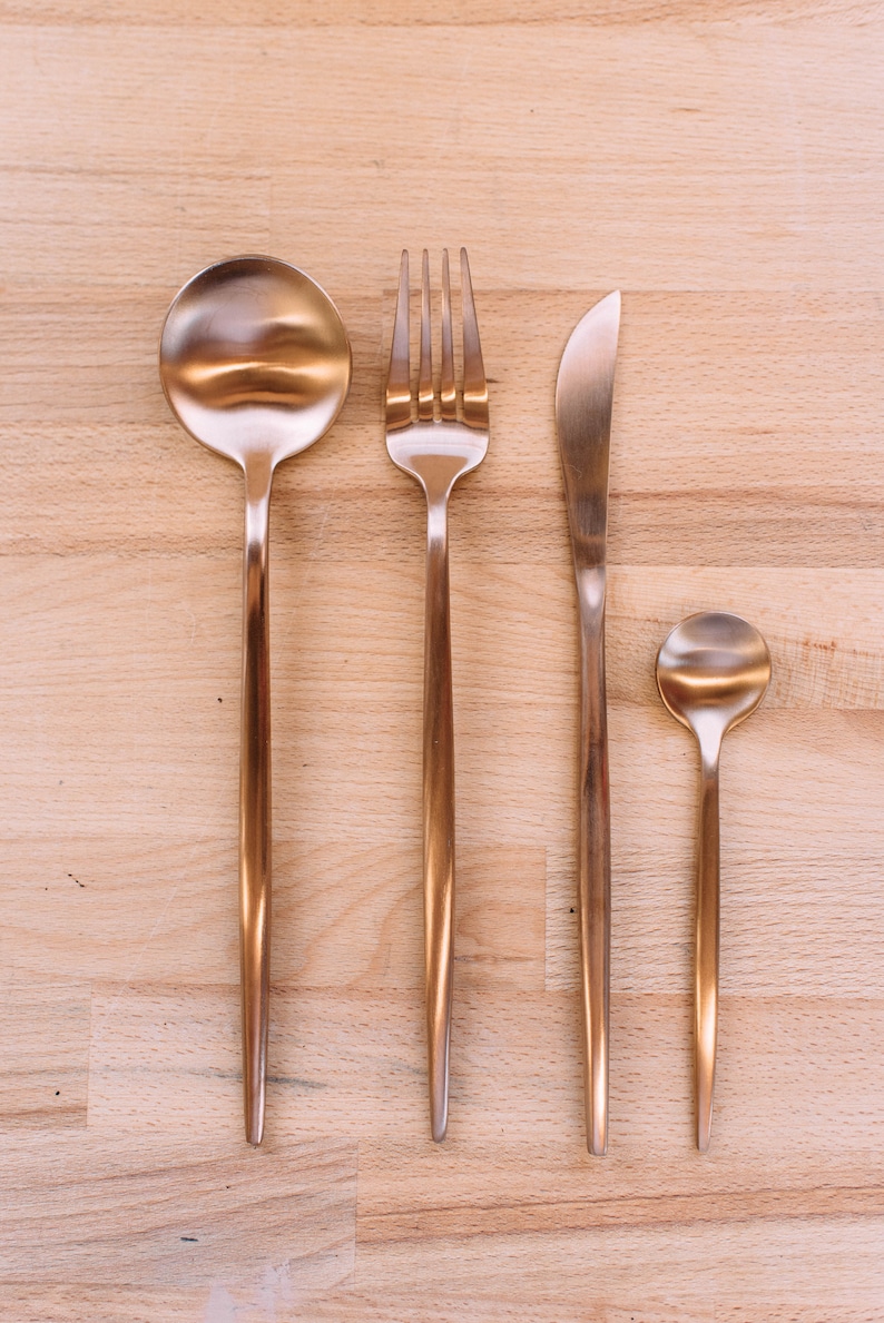 Modern Flatware Set image 2