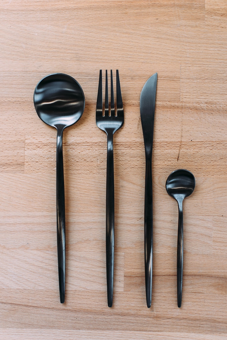 Modern Flatware Set image 4