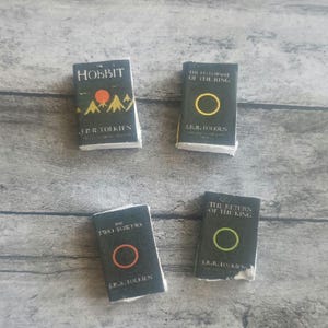 Dollhouse mini books