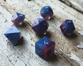 Juego de 7 dados poliédricos de juego poliédricos con bordes afilados bi orgullo