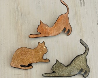 Playful Cat Shape Golden or Gray Brocade Brooch from wood and resin by Dissimilar Atelier