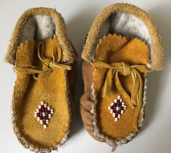 Native American Toddler/child Beaded Leather Moccasins Native