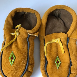 Crow indian moccasins deals