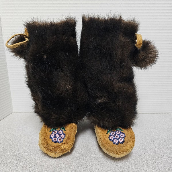 Native American Crafted Toddler/Child Beaded Leather Mukluks - Leather Soft Boots - Handcrafted - woodland Cree flower beadwork 6 inches