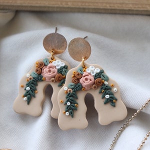 Handmade clay earrings| floral clay earrings| clay jewelry| trendy handmade clay jewelry| clay earrings