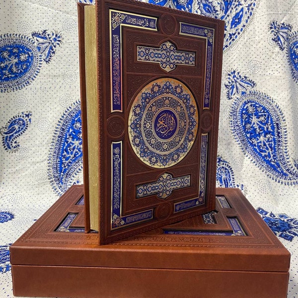 The Holy Quran - Scented Paper with Mirror and Faux Leather Cover and Case - Usman Taha Script