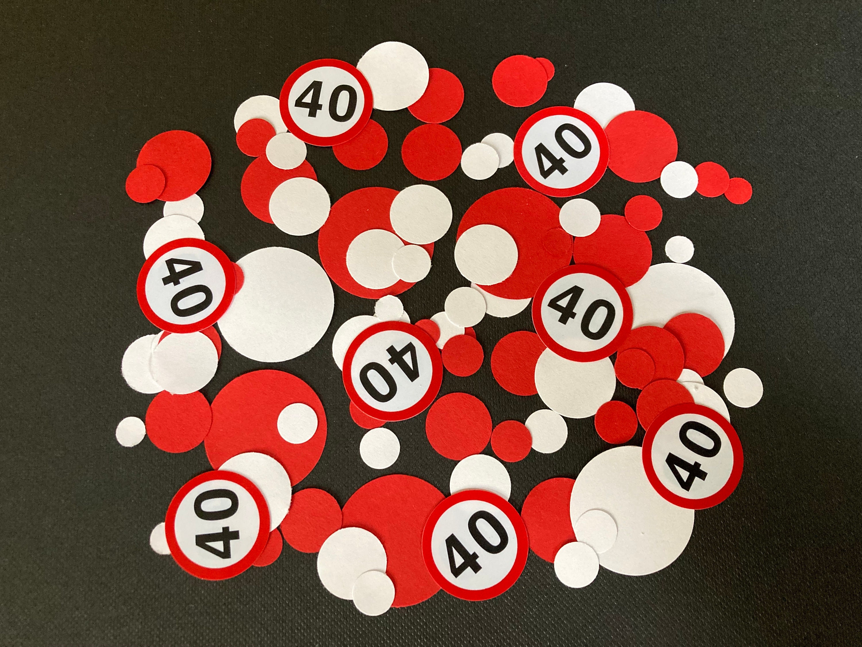 100 Stück Konfetti Zum 30. Geburtstag – Bunte Deko Für Die Party | Ideal Für Tischdeko, Geschenke Oder Luftballons