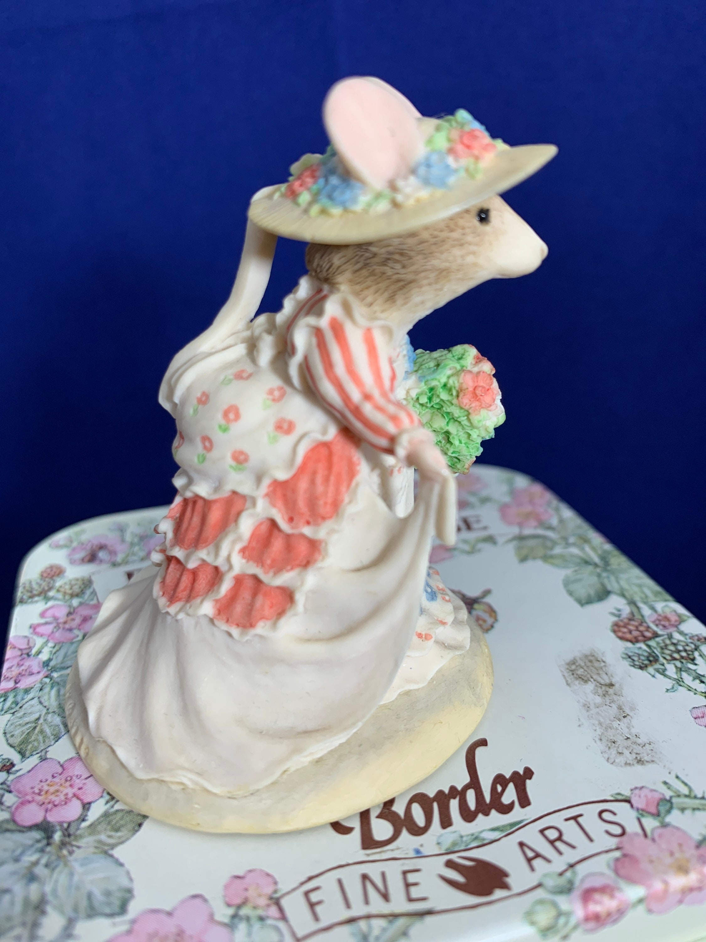 ボーダー ファイン アーツ、ブランブリー ヘッジ、ポピー アイ