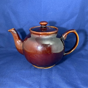Vintage Brown Sadler Teapot