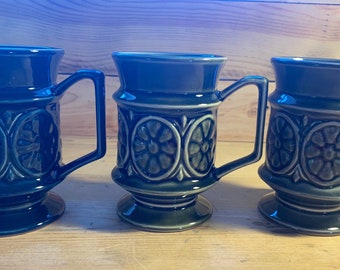 Lot De 4 Tasses Vintage Holkham Pottery : Cromer, Blakeney, Sandringham Et Canterbury