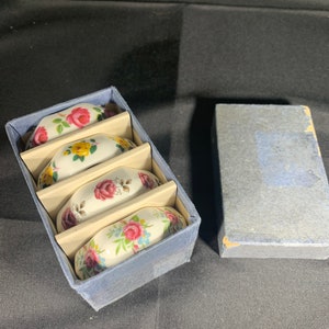 Sandford Fine Bone China, Set of Four Napkin Rings Boxed