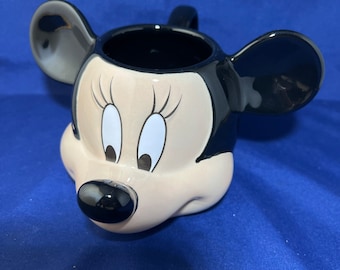 Disney, taza 3D de Minnie Mouse
