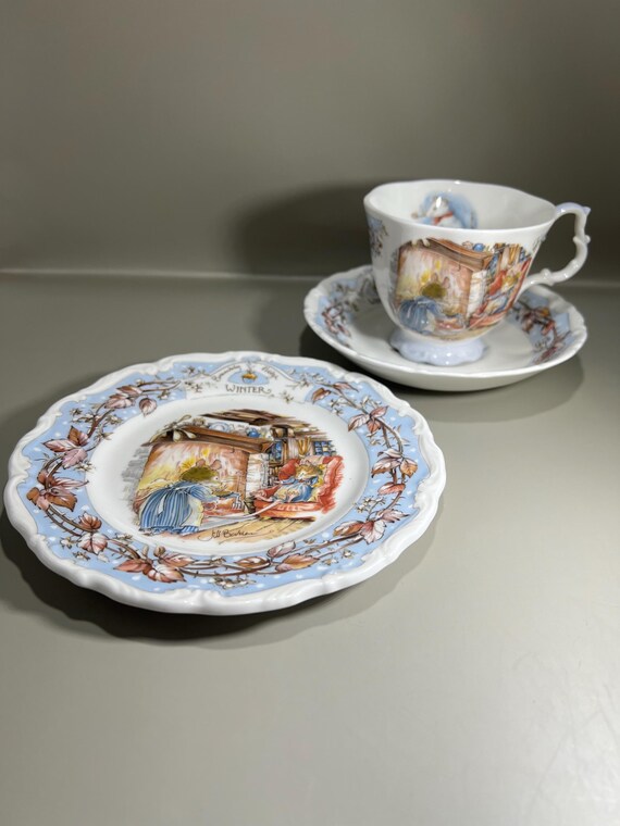 Brambley Hedge お皿2枚とカップの3点セット Vintage Full Size Brambly Hedge Trio, Teacup, Saucer & Plate by