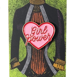 Girl Power Emaille Pin auf dekorativer Rückseite