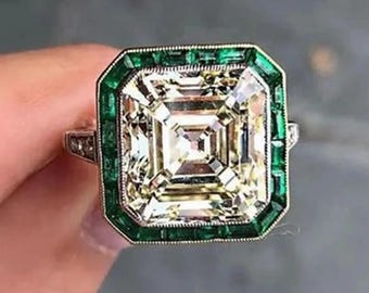 Anillo de compromiso Art Déco vintage con halo de esmeraldas, moissanita de corte Asscher en oro blanco de 14 quilates, anillo geométrico grande antiguo con gran detalle.